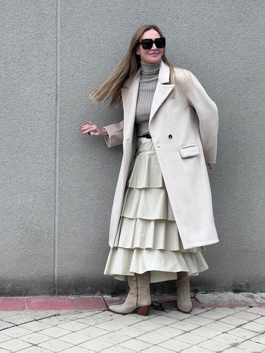 Oversize classic cut camel hair coat