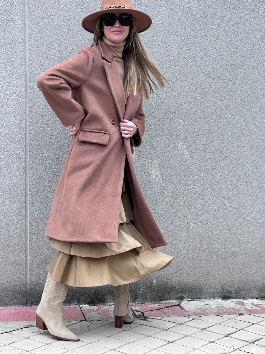 Oversize classic cut camel hair coat