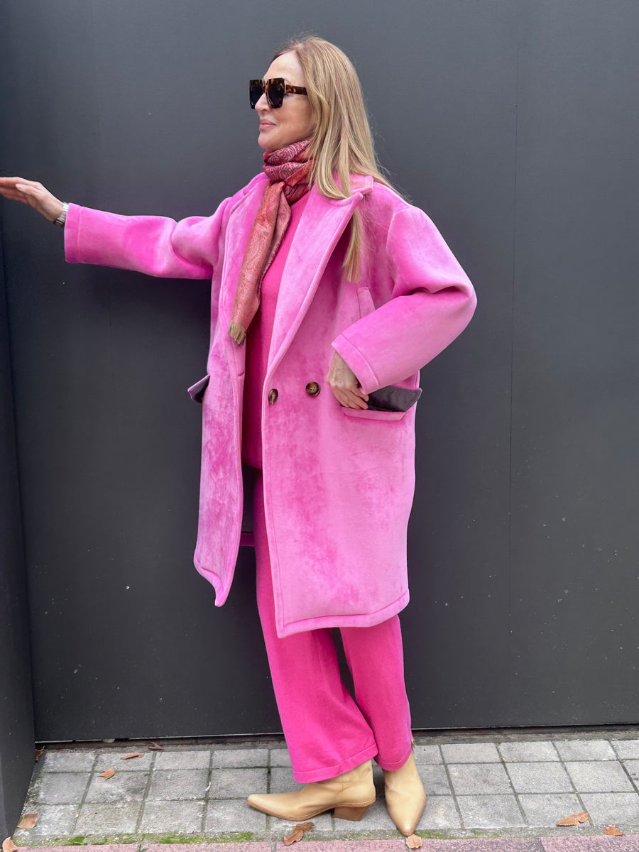 Abrigo de neopreno oversize rosa chicle