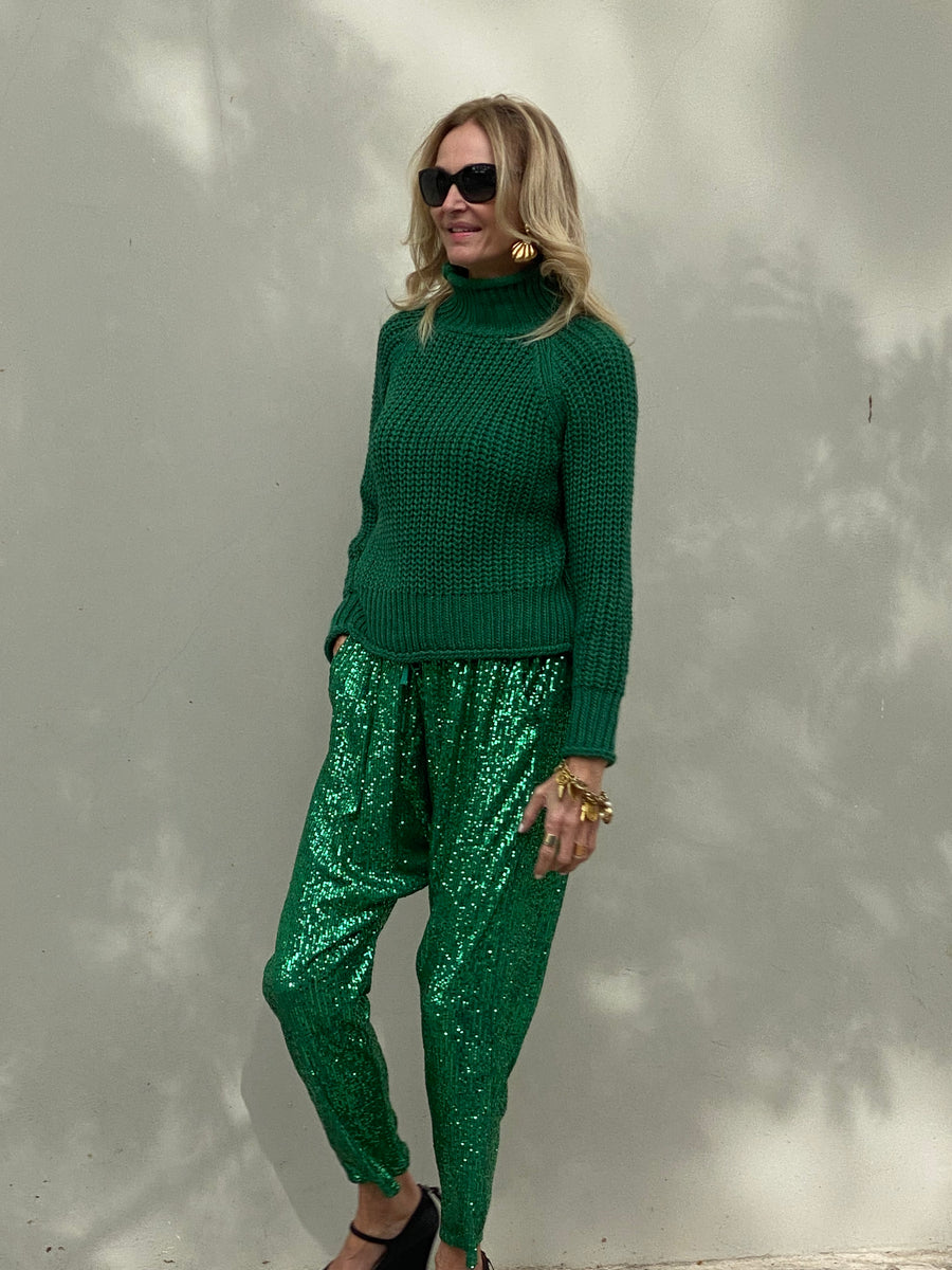 Set of soft and thick knit sweater and sequined pants