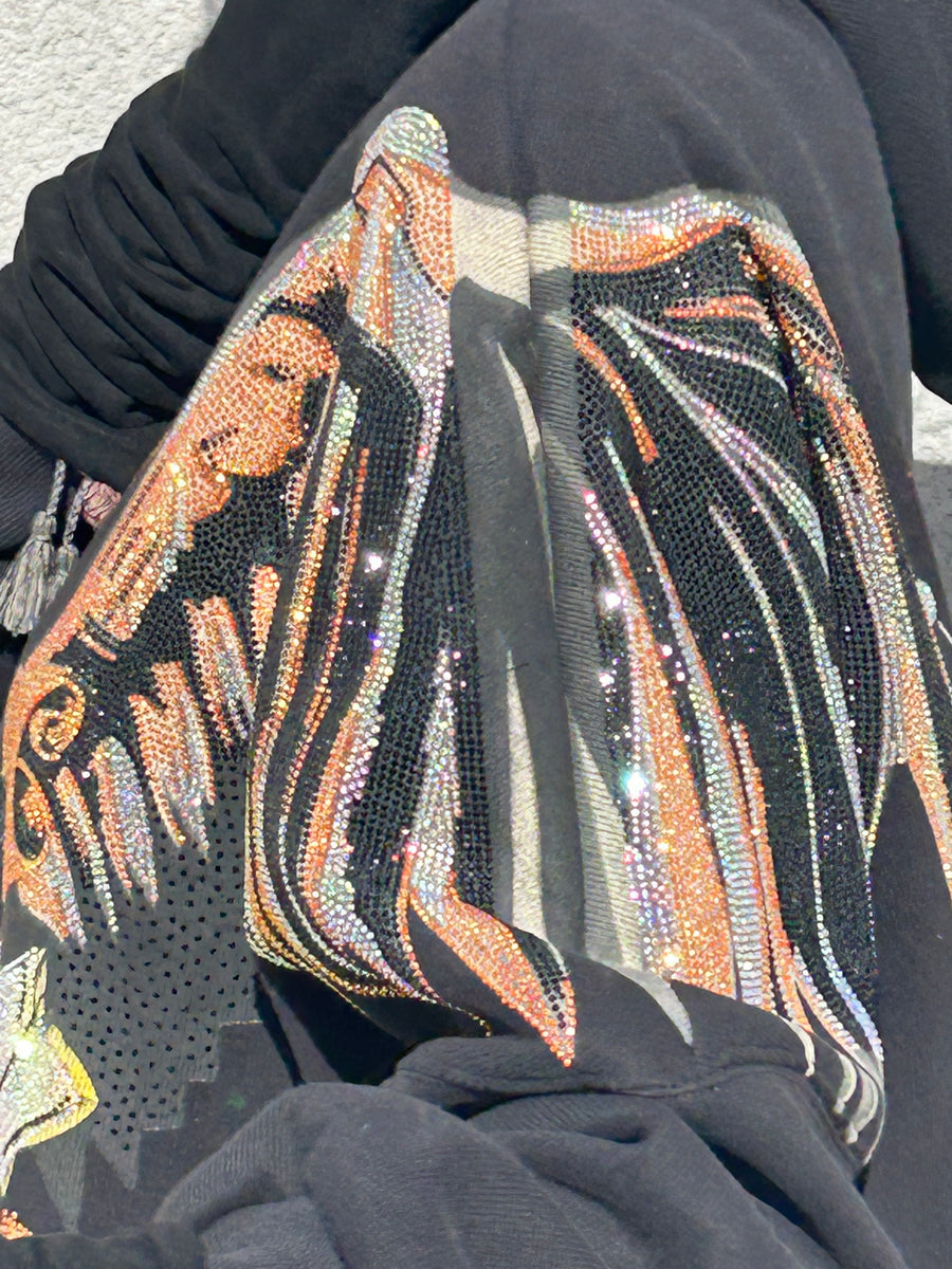 Sudadera con strass y con capucha