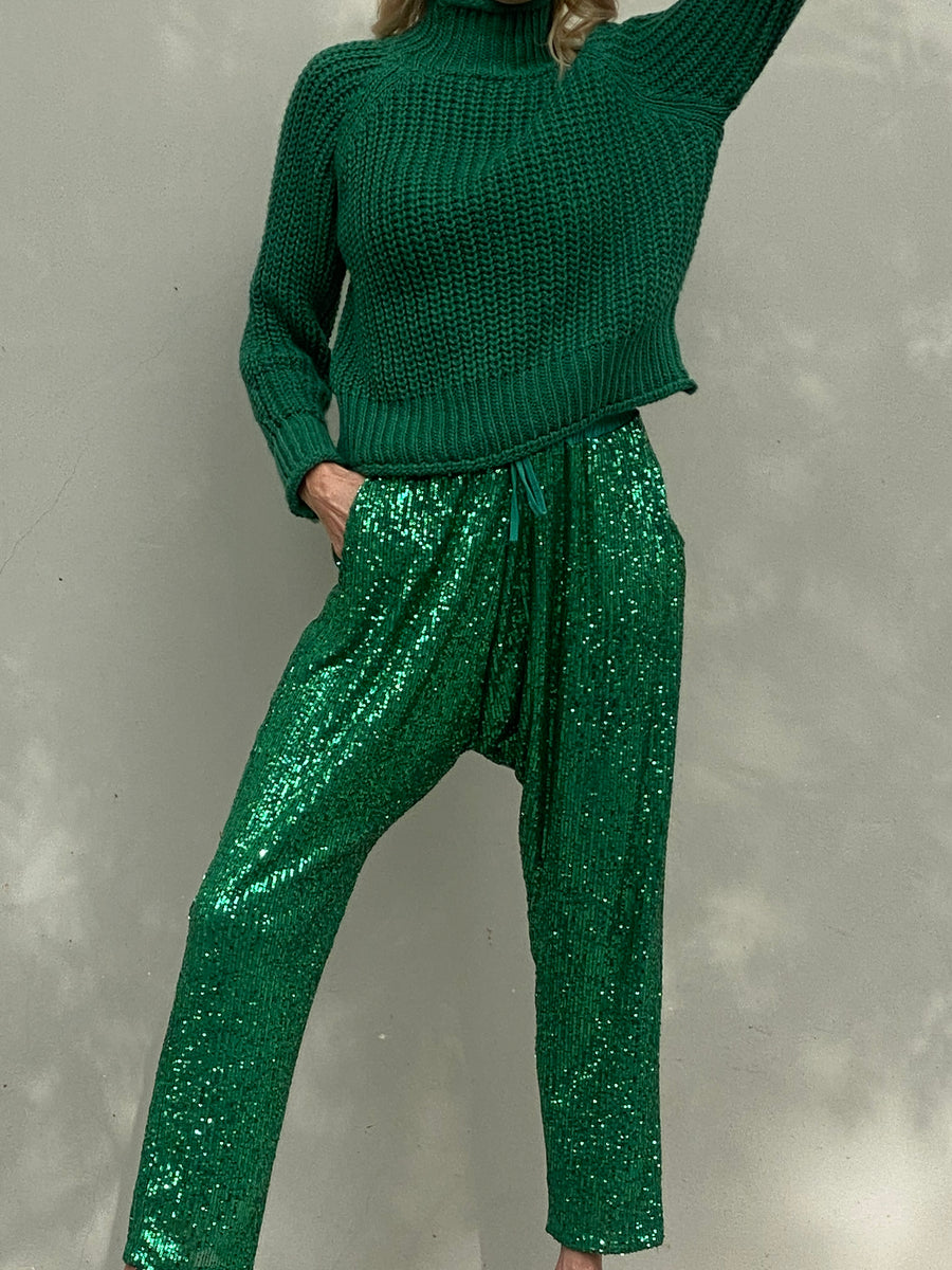 Set of soft and thick knit sweater and sequined pants