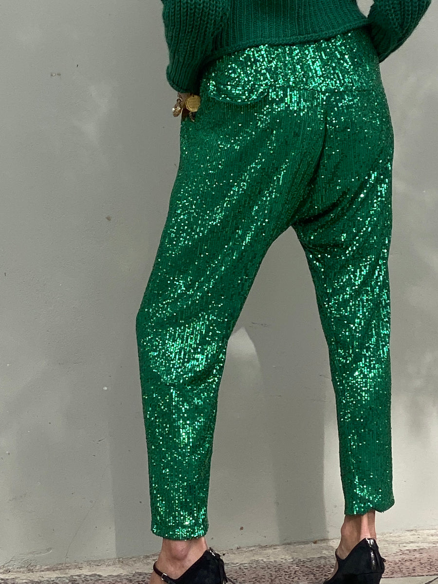 Set of soft and thick knit sweater and sequined pants